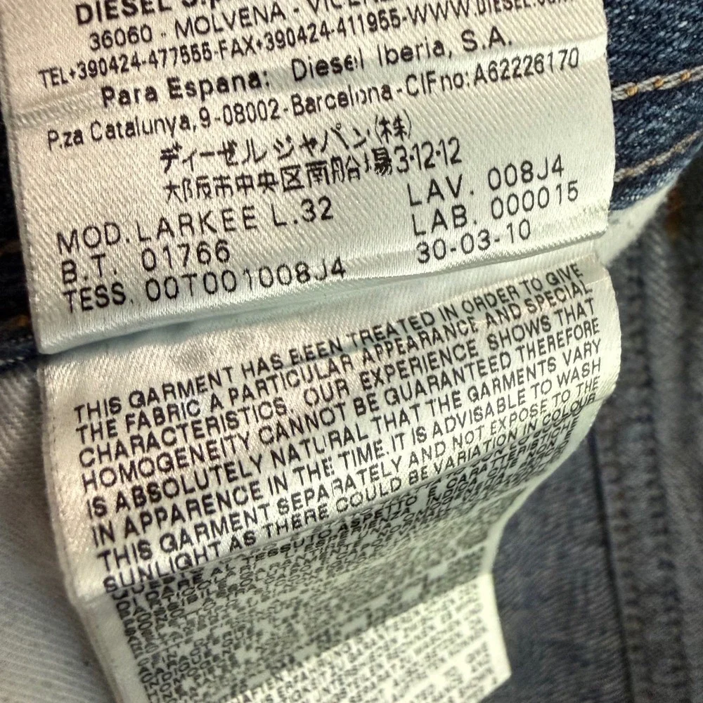 Diesel Larkee Mens 30x32 Regular Straight Jeans Blue Wash 008J4 Button Fly